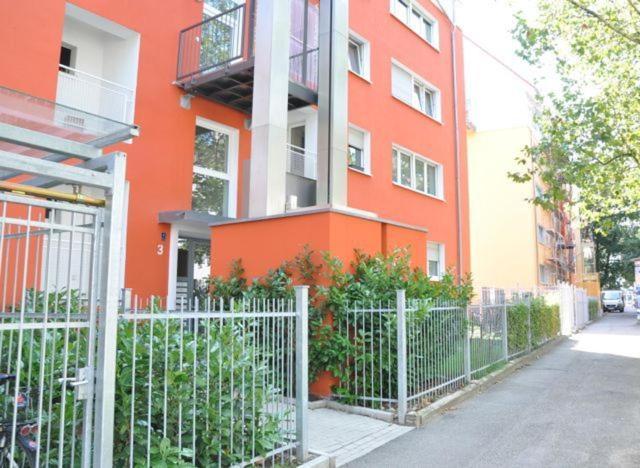 Apartment Mida ไฟรบวร์กอิมไบรส์เกา ภายนอก รูปภาพ